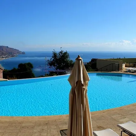 La View By Holidays In Center *