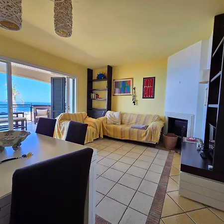 La View By Holidays In Center Таормина